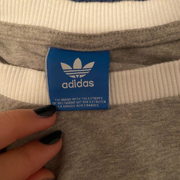Adidas gray Long sleeve shirt. - Picture 3 of 3